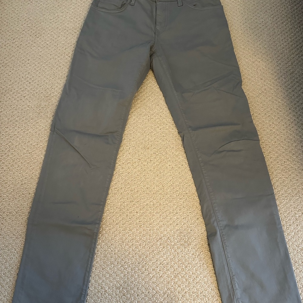Mavi “Zach” men’s chino pant